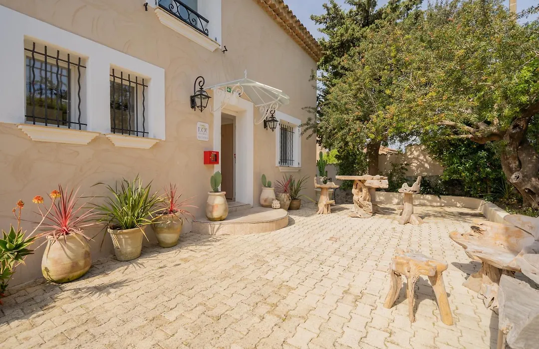Lou Saint-Tropez-1